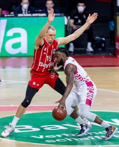 威廉斯与伊 威廉斯与伊