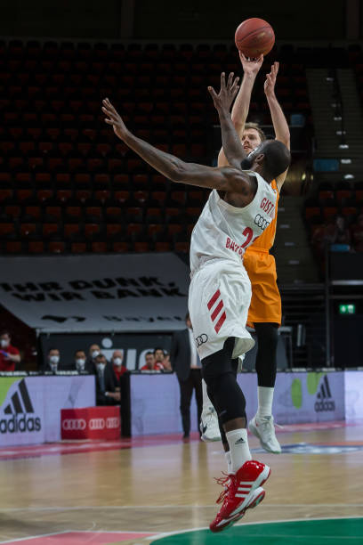 尤其在边路 尤其在边路