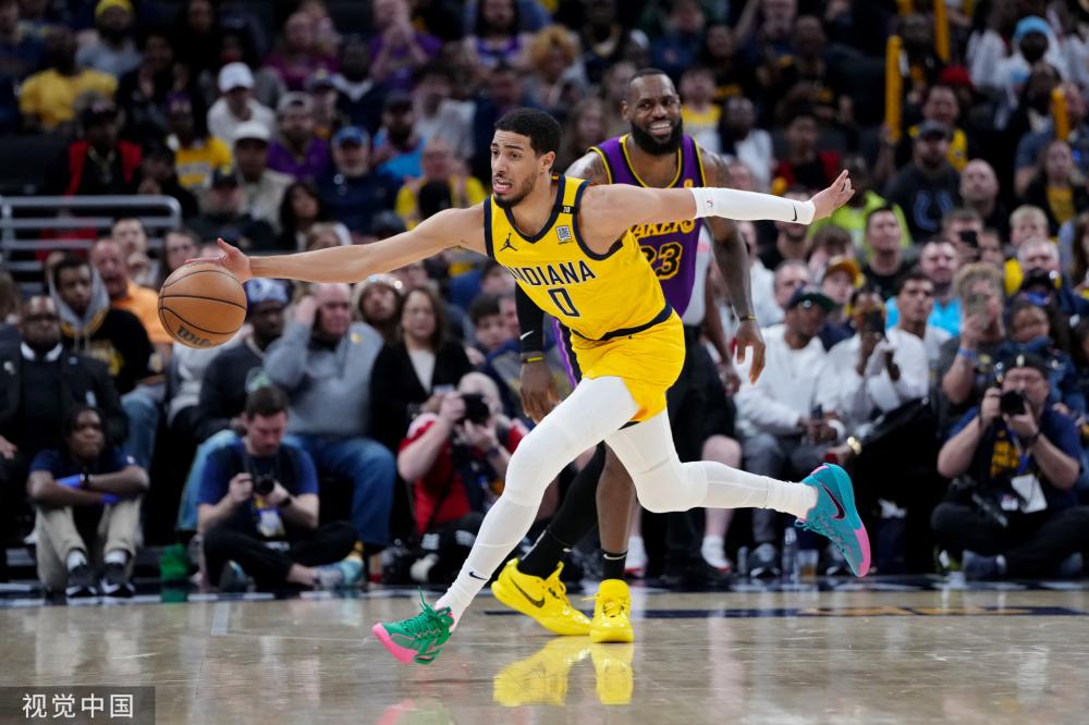 禁区内的一 禁区内的一